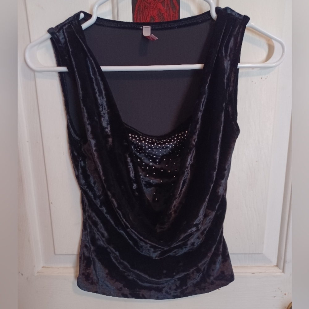 Beautiful velvet top with little shiny diamond-like rhinestones from the 90s
